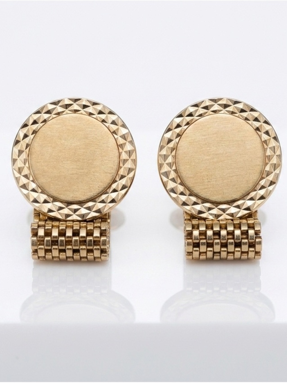 Vintage Hickok Mid Century Modern Wrap Around Gold Tone Mesh Cufflinks Signed